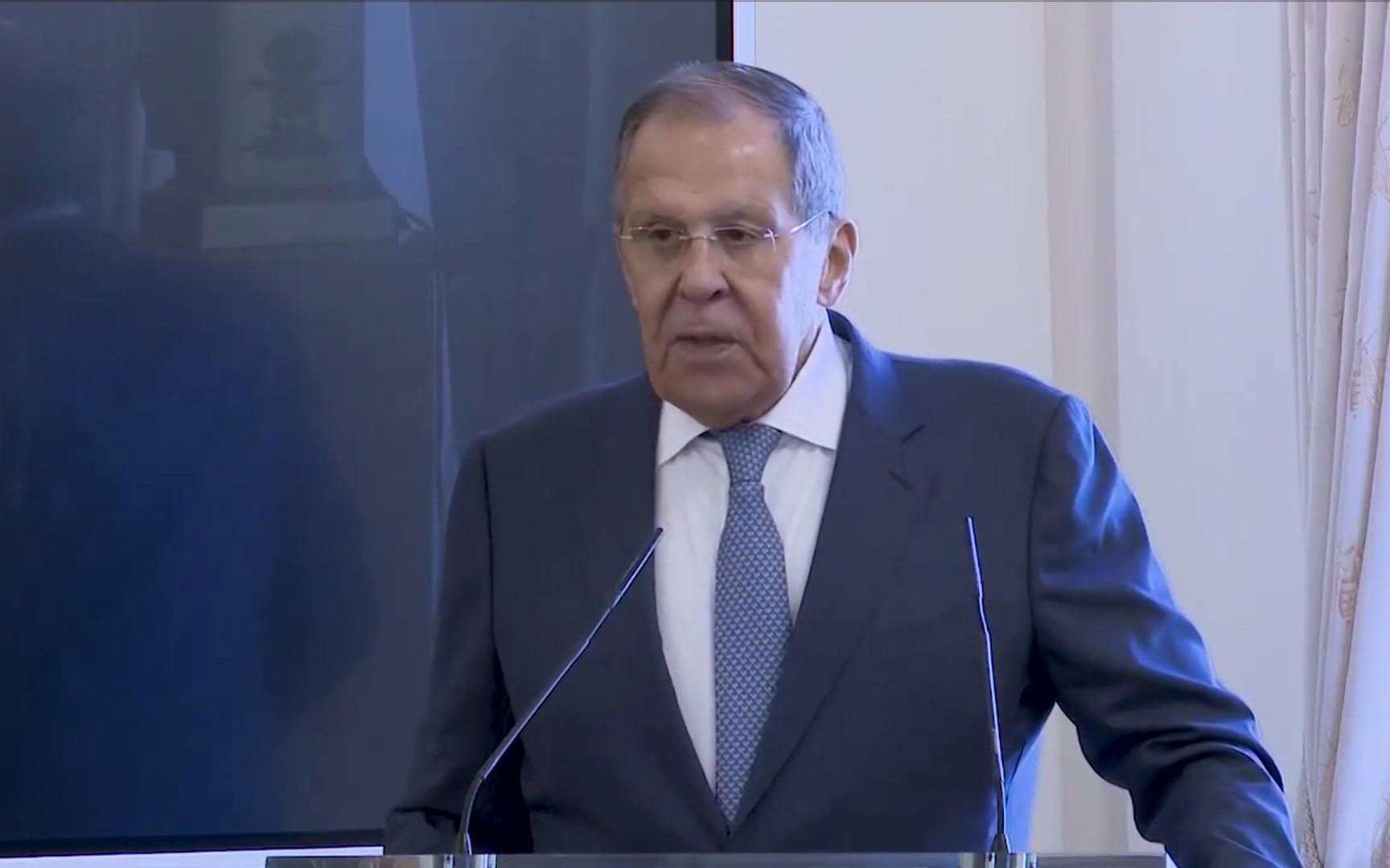 Лавров: Россия открыта к честному диалогу, противостоя Западу в много-полярном мире.