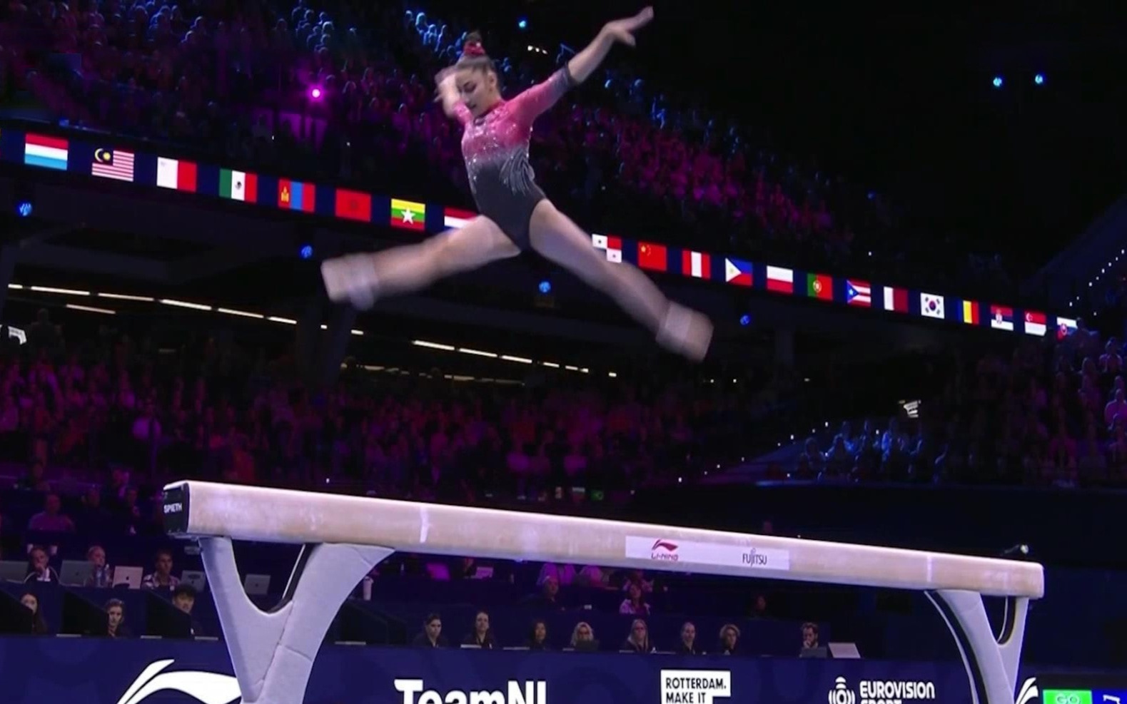 Россиянка Людмила Рощина завоевала серебро на чемпионате мира по спортивной гимнастике