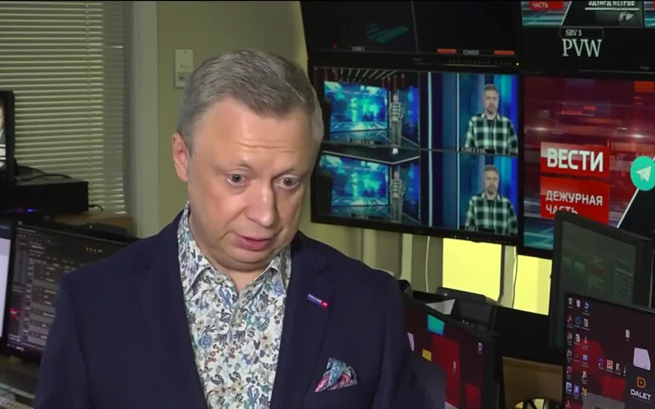 Лев Новожёнов отмечает 80-летие