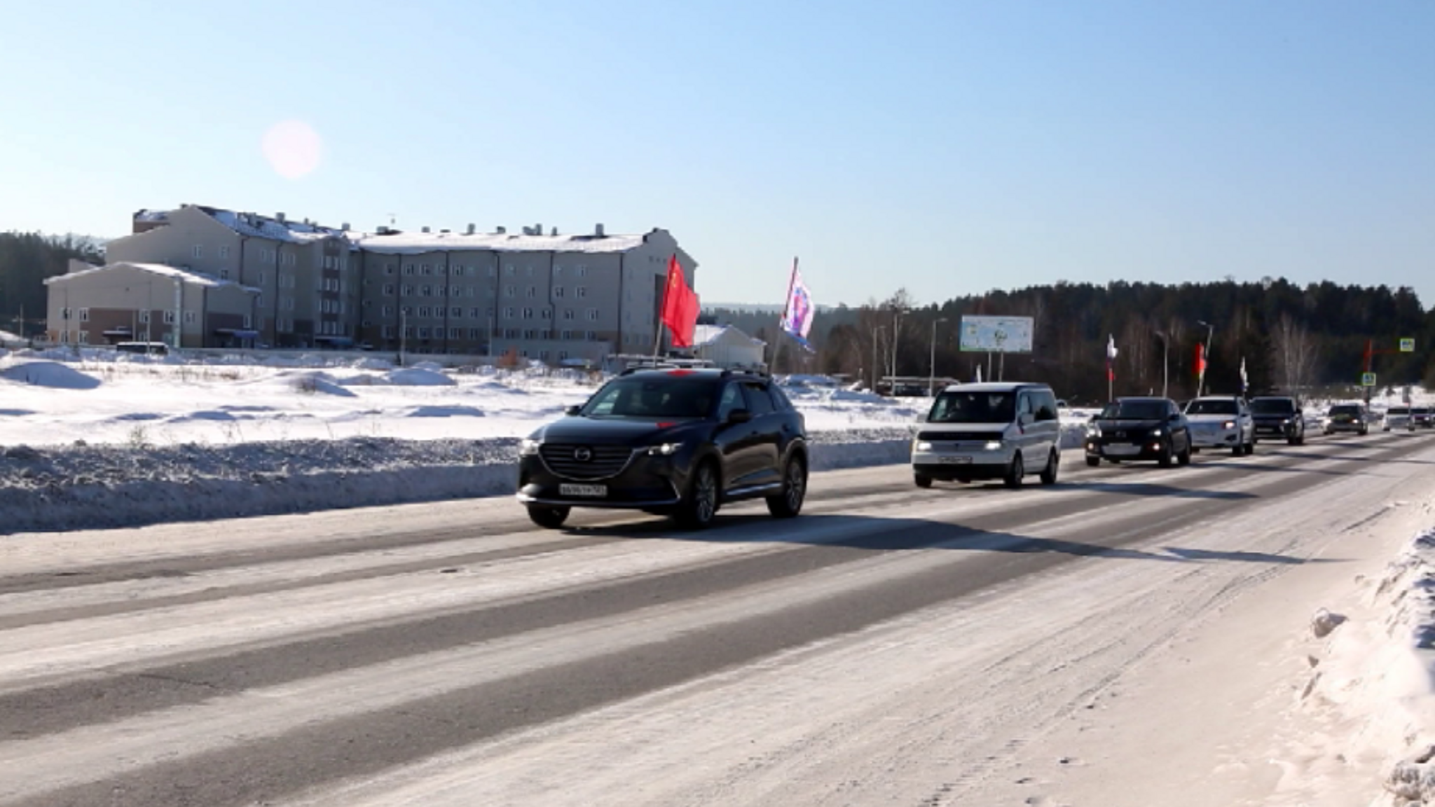 В Богучанах прошел автопробег "Zащитники России"