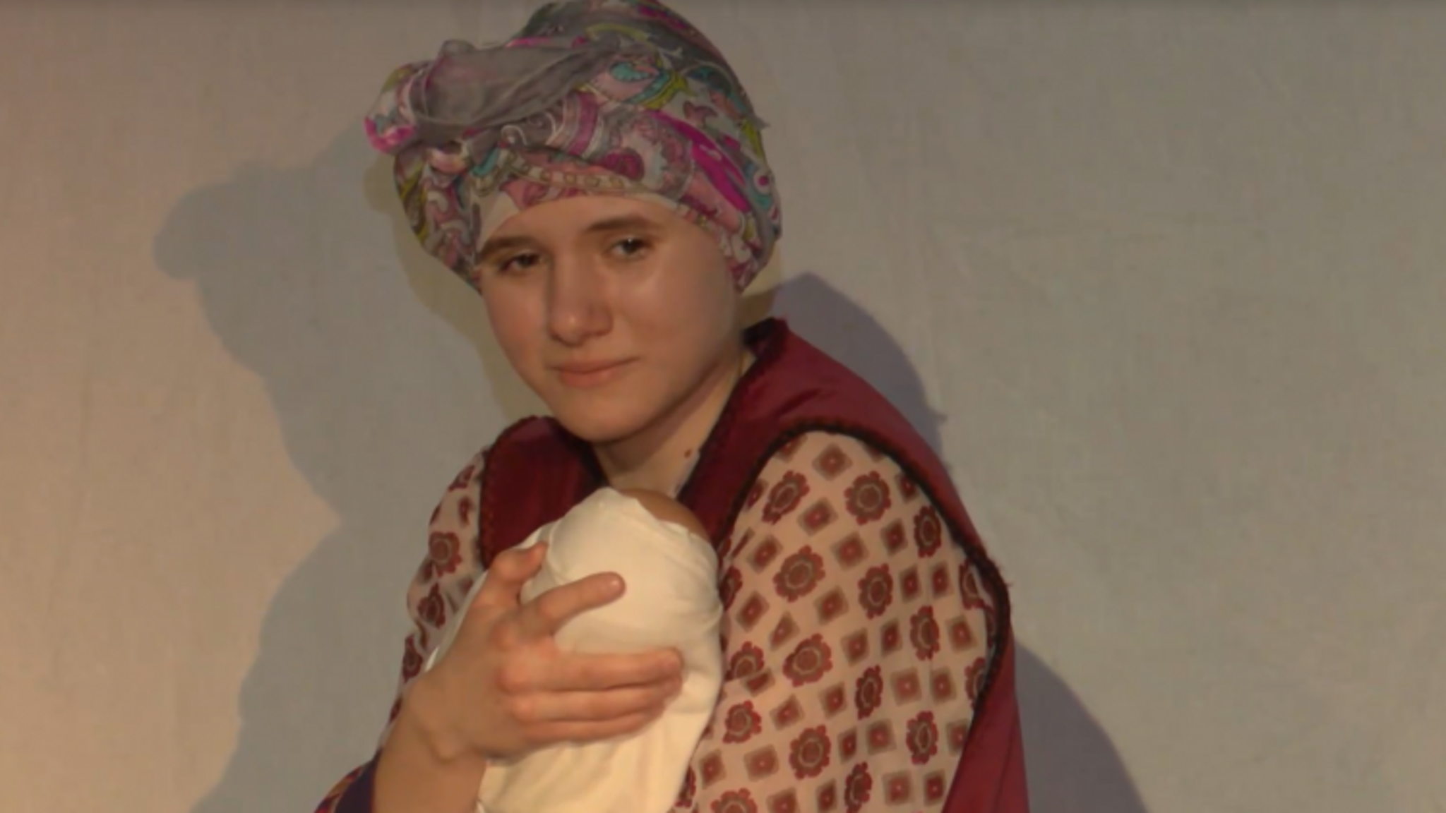 О взрослой жизни детскими голосами