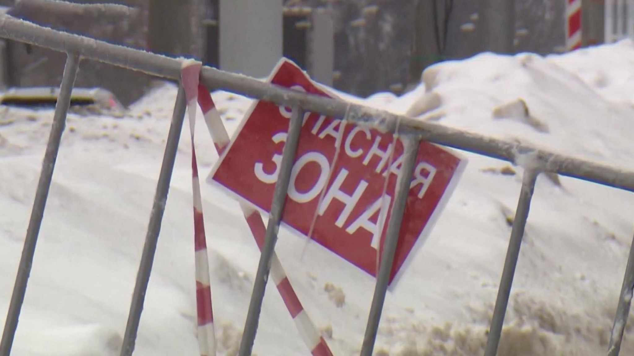 Рекордные сугробы в Москве скоро начнут стремительно таять