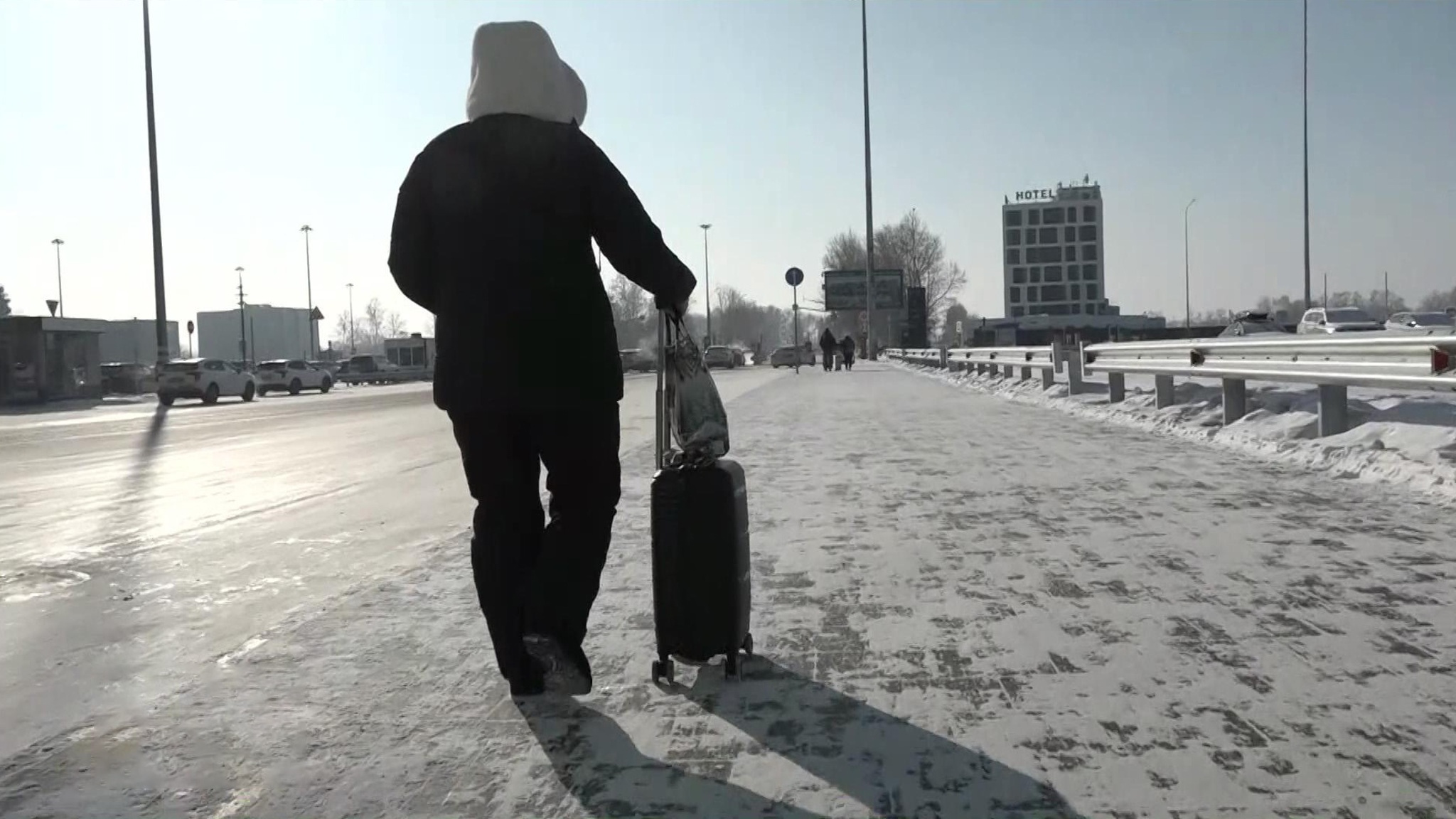 Туристы из Новосибирска вернулись домой из Дубая