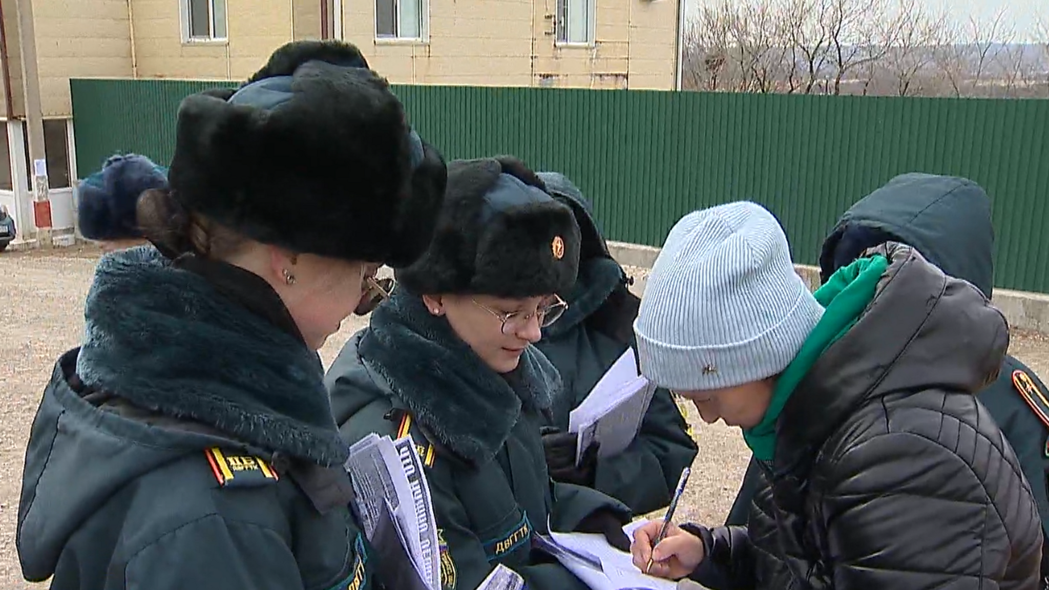 В Приморье сотрудники МЧС проводят профилактические противопожарные рейды
