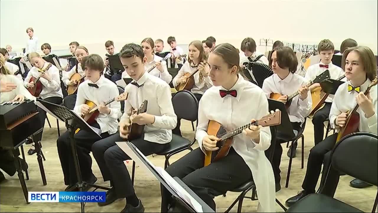 В Красноярске за звание лучшего соперничают юные музыканты