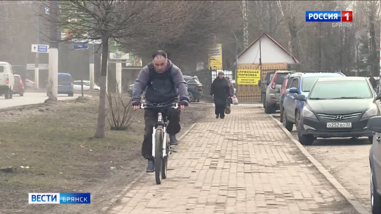 В Брянске в этом году планируют отремонтировать 37 тротуаров