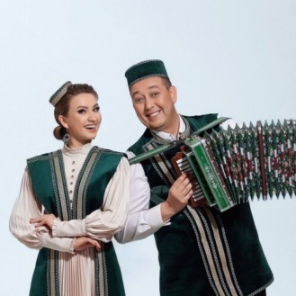 Уйнагыз, гармуннар!