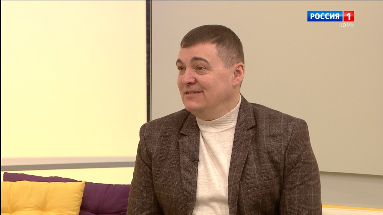 Ас му вылын. Капитан полиции Ясон Напалков рассказал, какую роль в его жизни занимает песенное творчество