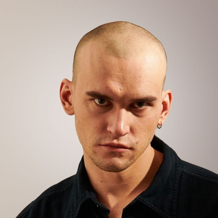Александр Аверин
