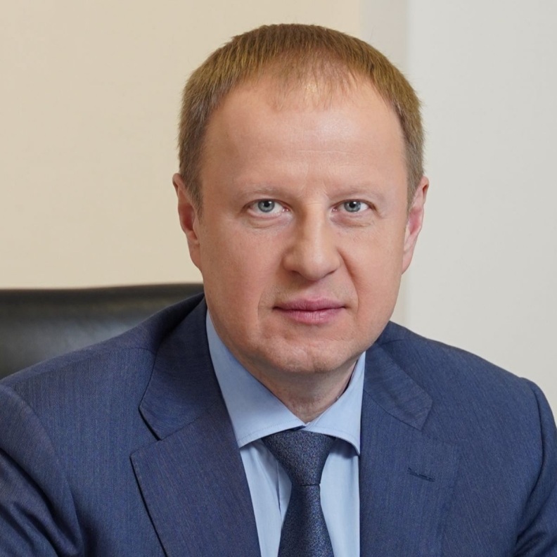 Виктор Томенко