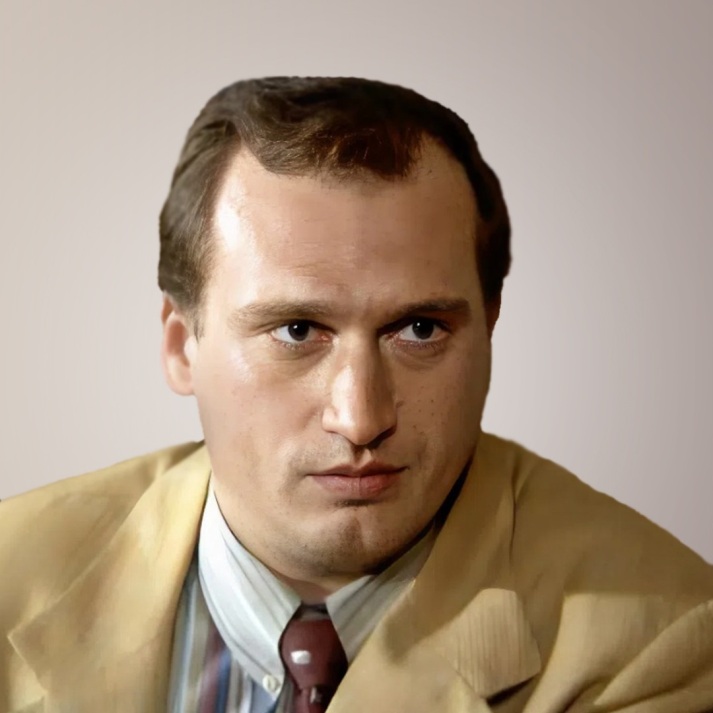 Михаил Кабанов