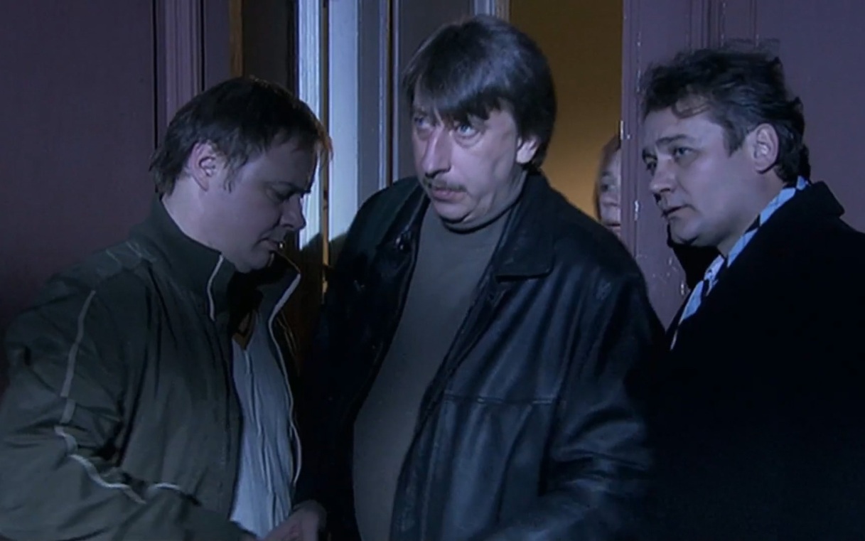 Встать, суд идет!