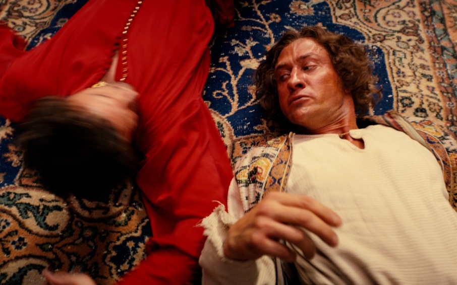 Масштабное перевоспитание очередных мажоров в фильме "Холоп 3" собирает полные кинотеатры