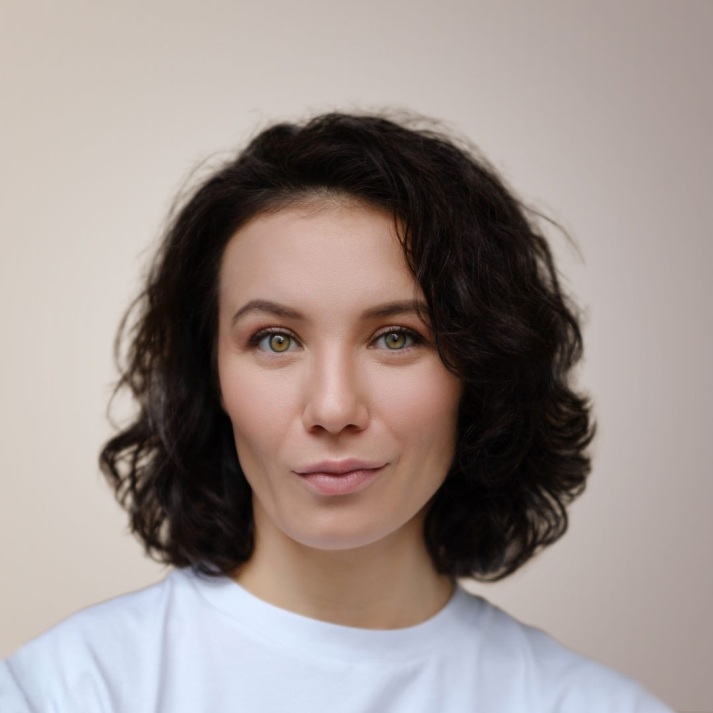 Анастасия Попова