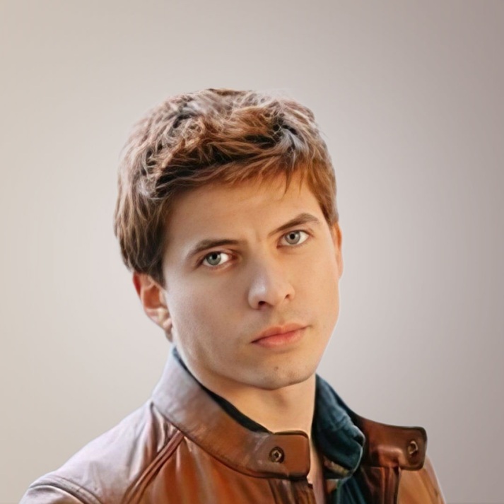 Олег Ивенко