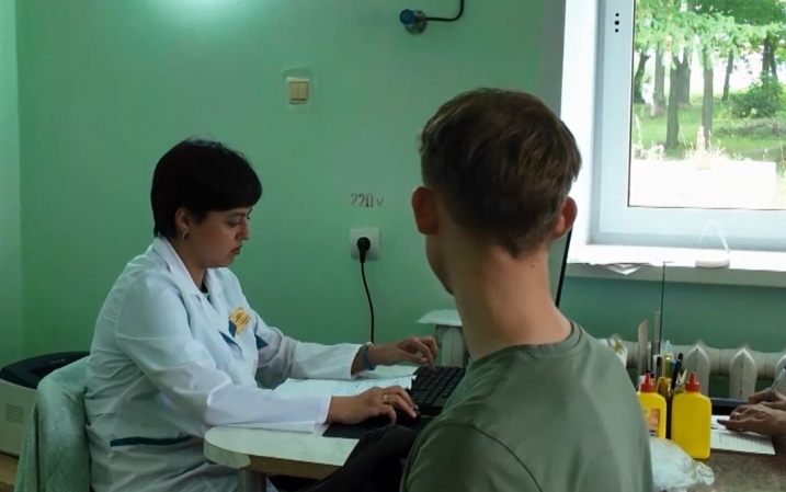 Детский «День здоровья» дал возможность юным жителям Мари-Турека попасть сразу к нескольким врачам