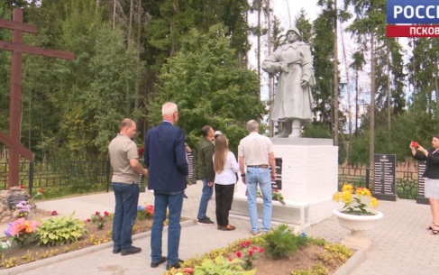 В Кунье и Переслегино появились новые общественные пространства. Губернатор познакомился с проектами ТОСов