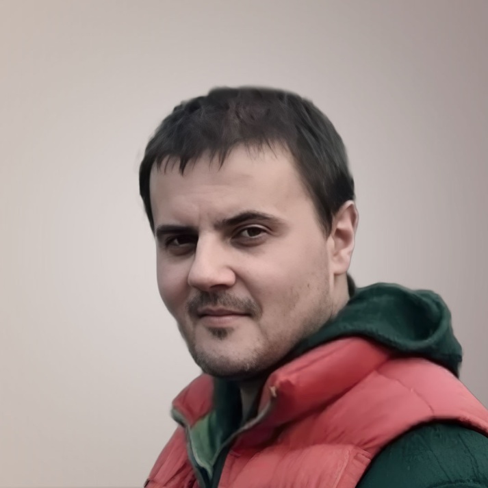 Александр Кириенко