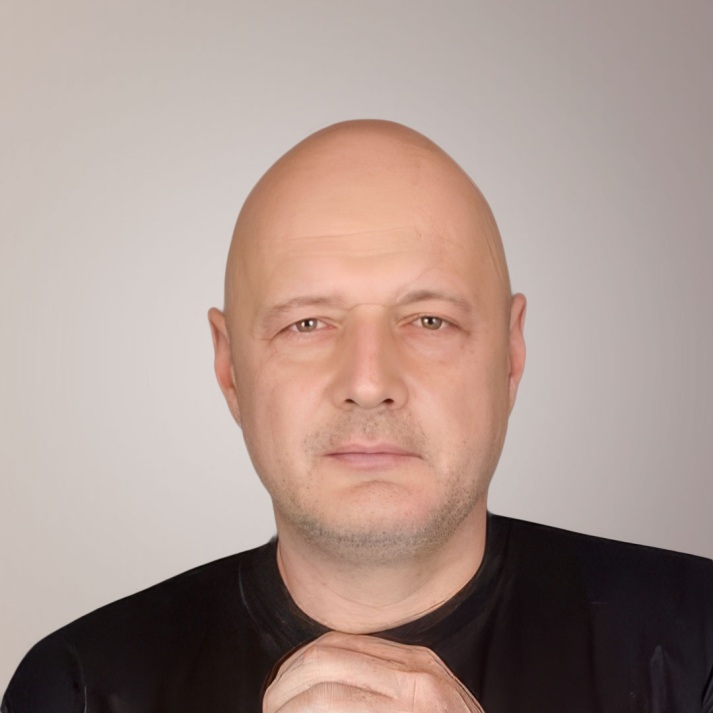Дмитрий Артаев