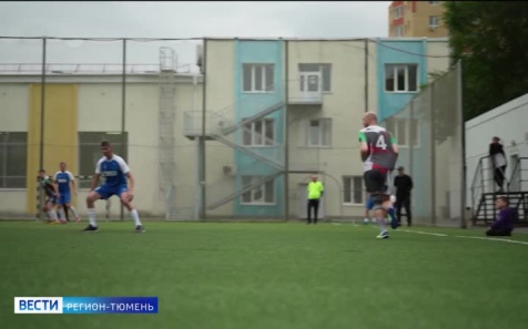 Представители тюменских промышленных предприятий сыграли в мини-футбол