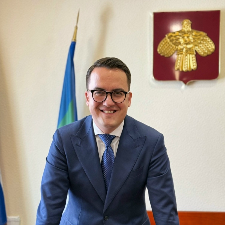 Сергей Емельянов