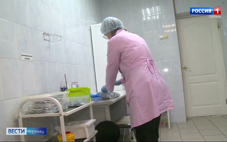 Медики детской поликлиники первыми пришли на помощь людям во время атаки БПЛА