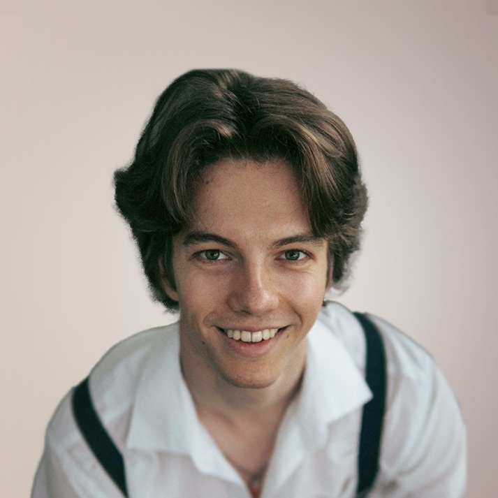 Дмитрий Русаков