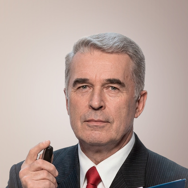 Александр Чар