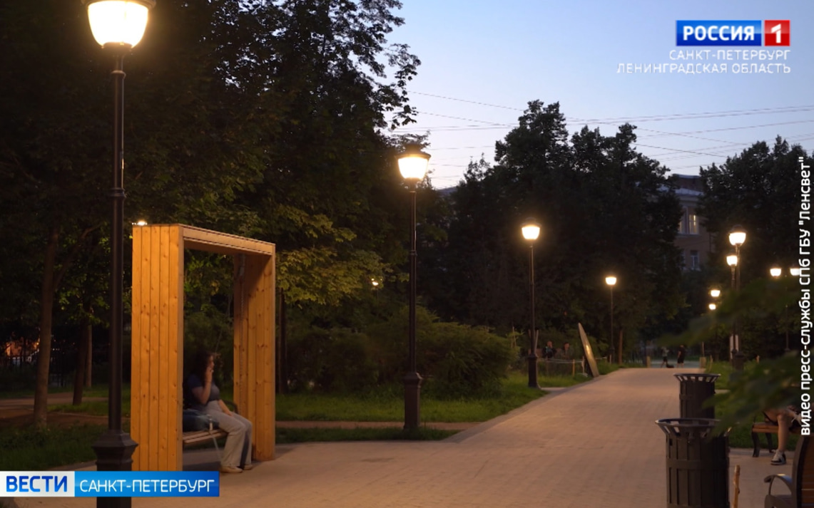 В Петербурге, несмотря на масштабную модернизацию уличного освещения, многие дворы тонут во мраке