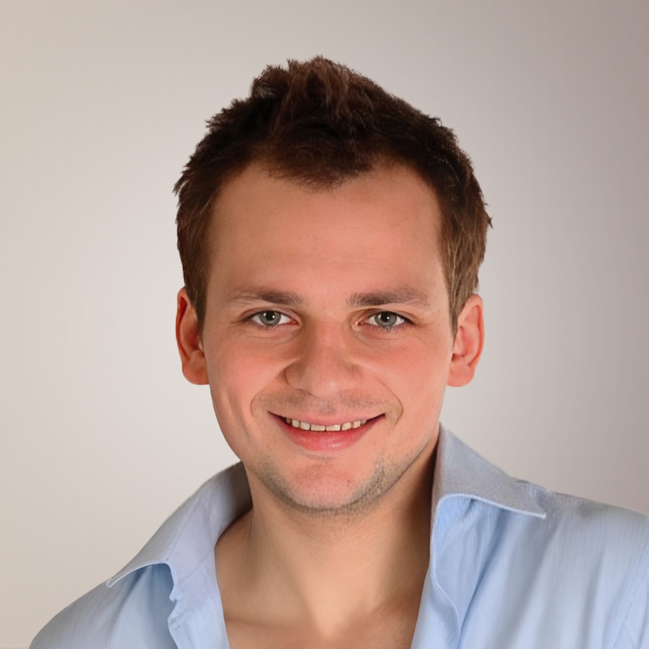 Алексей Янин