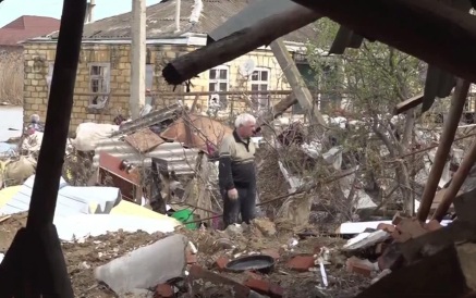 Удар ВСУ по гражданскому объекту в Запорожье, "Разговоры о важном" в школах и "Космос со Знанием" в честь Дня космонавтики, похолодание в Москве