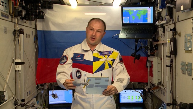 С высоты 400 километров. Космонавт Сергей Микаев ответил на видеообращение школьников из Усольского района