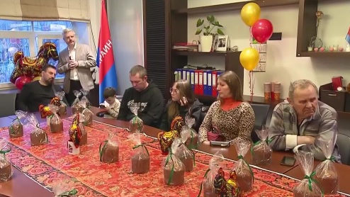 В преддверии великого праздника Пасхи в Россию приезжают люди из разных регионов Украины