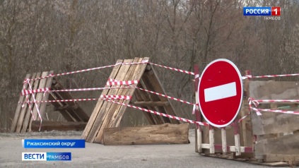 Большая вода над подтопленным мостом в Перевозе поднялась более чем на метр