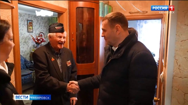 "Контроль каждые две недели": порядок во дворе ветерана наведут по поручению Дмитрия Демешина
