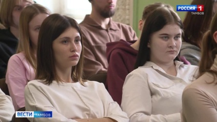 В кооперативном техникуме студентам напомнили о безопасности на дорогах
