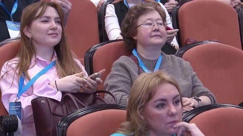 Жестовое искусство: в Москве обсуждают развитие творческого потенцила детей с нарушениями слуха