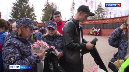 Волонтёры Тамбова приступили к благоустройству воинских захоронений