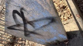 Неизвестные осквернили кладбище амурской столицы