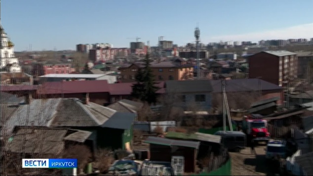 В Иркутске проводят контролируемый отжиг сухой травы