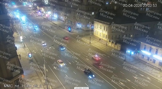 Момент ДТП на Садовом кольце в Москве, в результате которого погибли 2 человека