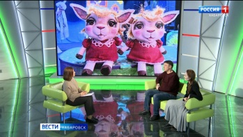 Премьеру спектакля «Волк и семеро козлят» представляет Хабаровский краевой театр кукол