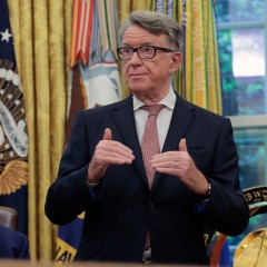 США артачатся, требуют запрос: о непростом расследовании дела Мандельсона