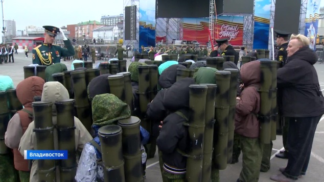 Правнуки Победы готовятся к большому параду во Владивостоке