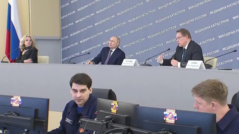 Владимир Путин посетил Федеральный центр медицины катастроф, нефть в дефиците и дорожает