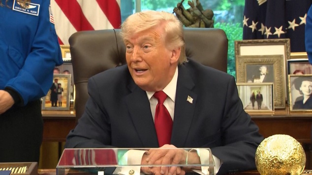 Путин и Трамп обсудили перемирие на День Победы и иранский кризис