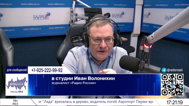 В городе Ясиноватая ДНР готовятся отметить День Победы восстановленными и отремонтированными монументами в память о погибших воинах