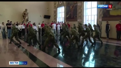 Акцию «Вокзал победы» в честь 9 мая провели курские волонтеры