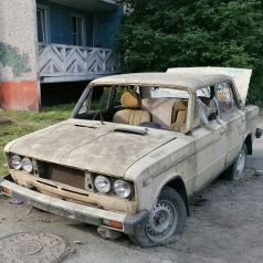 Дворы - не место для "рыдванов"