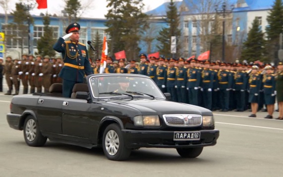 Прямая трансляция: Парад Победы в Южно-Сахалинске